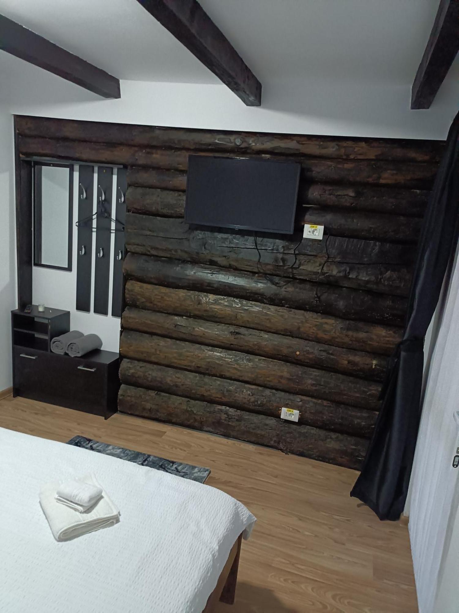 Hotel Casa Valentina Vişeu de Sus Exteriér fotografie
